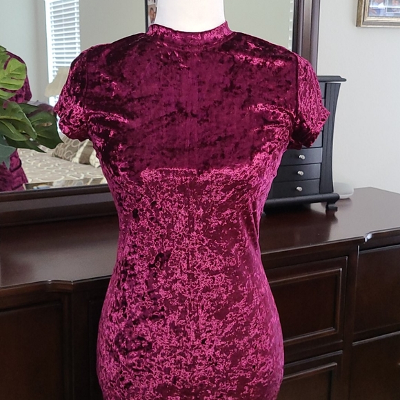 Midi dress - Picture 2 of 7